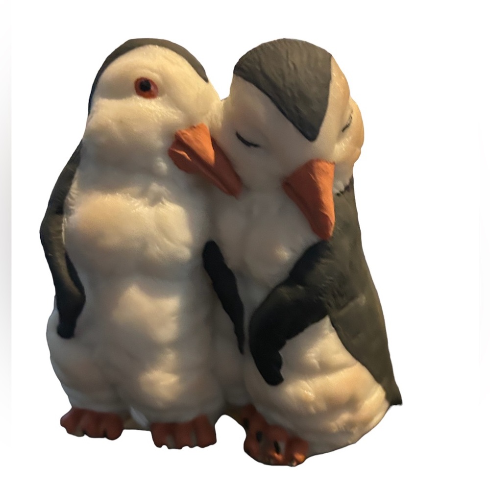 Vintage Penguin Sculpture First Edition 5 inches tall 5 inches wide 1992